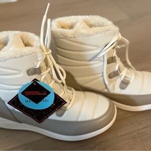 Women’s 8.5 Totes Snow Boots